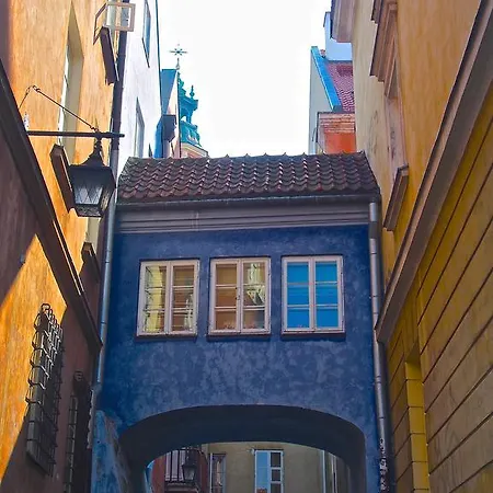 Old Town Snug
